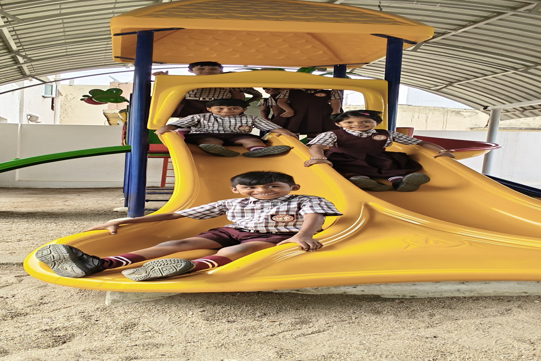 Wide Play Areas